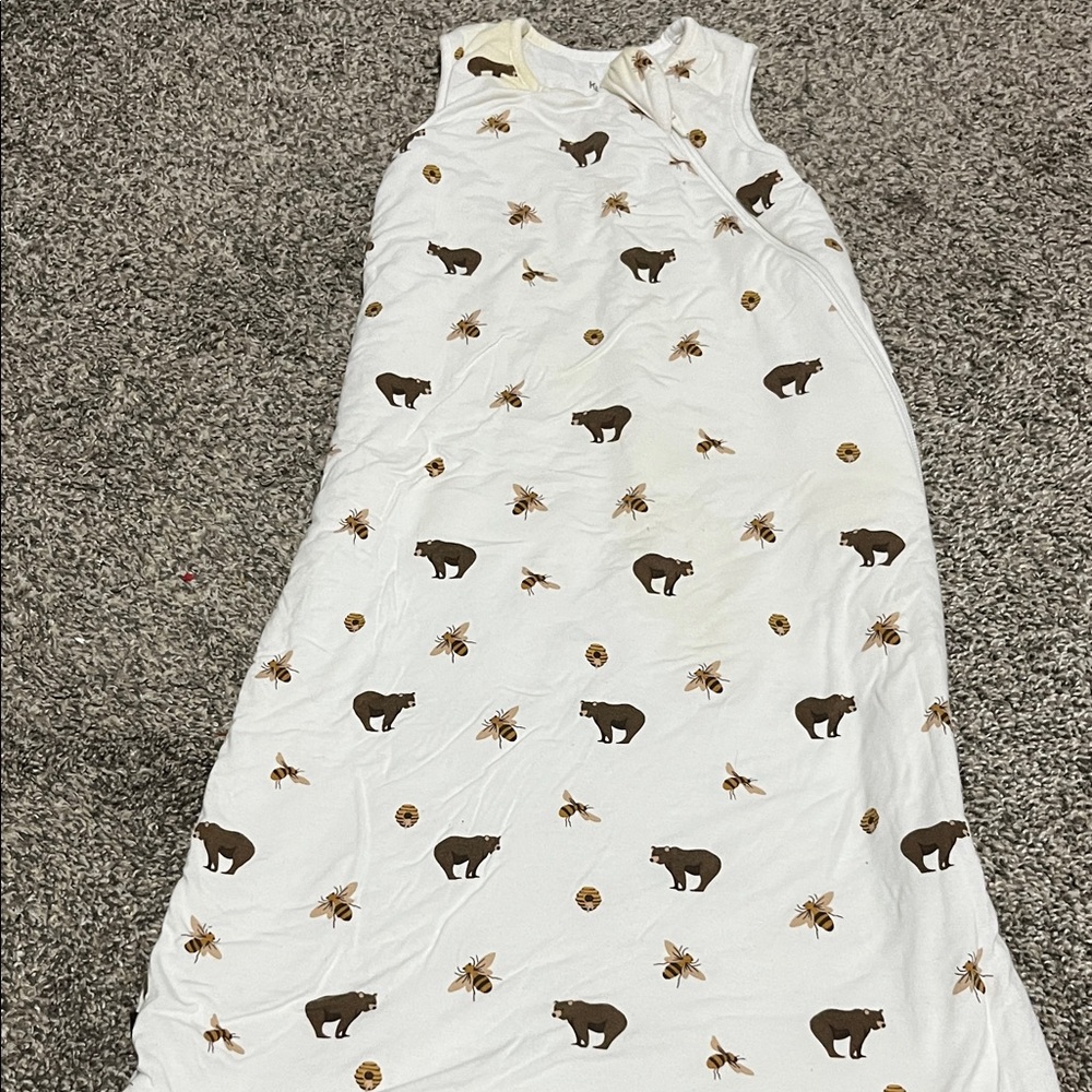 White Sleep Sack with Bear and Bee Print